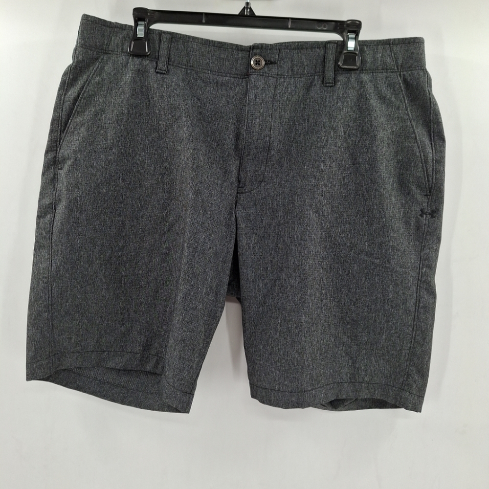 Under Armour Mens Charcoal Gray Loose Fit Shorts Size 38‎